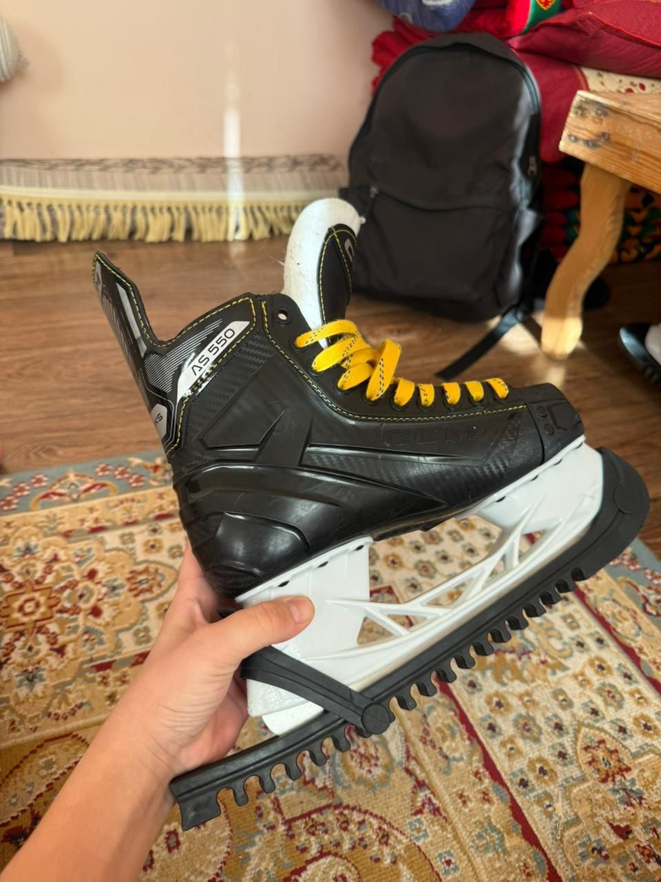 Продам коньки Ccm as550 tacks