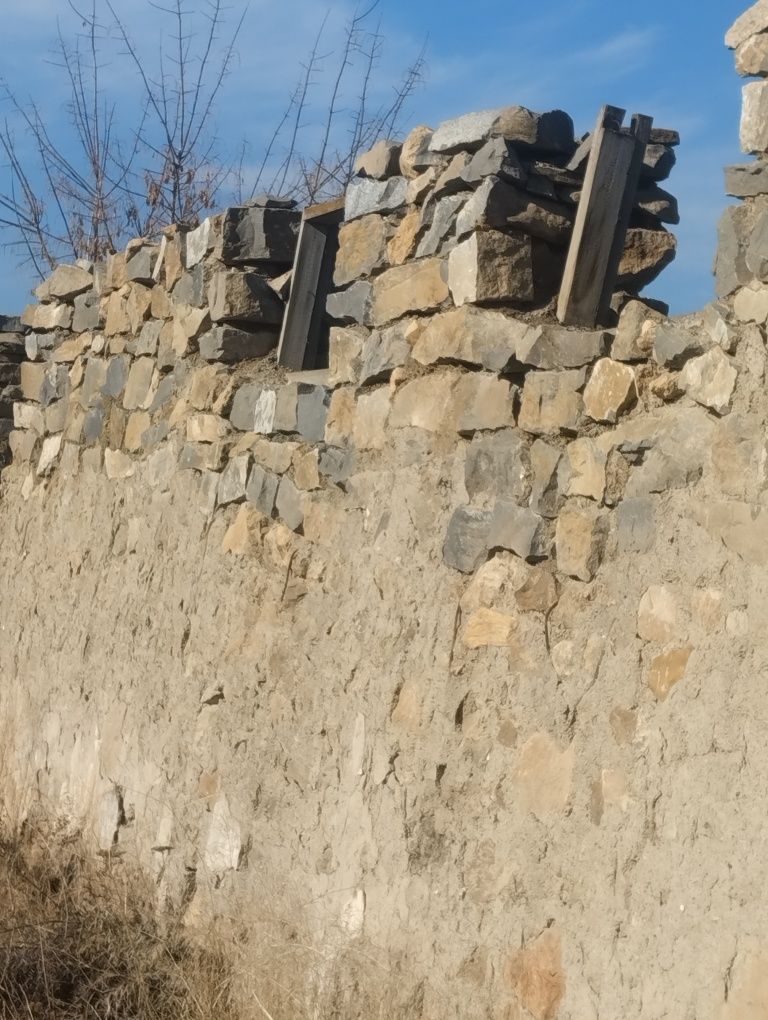 Камни для фундамента, для засыпки