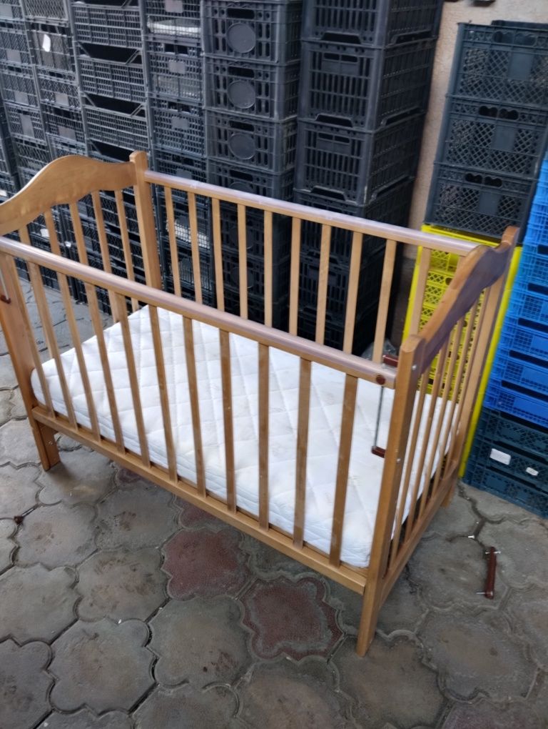 Продам манеж детский