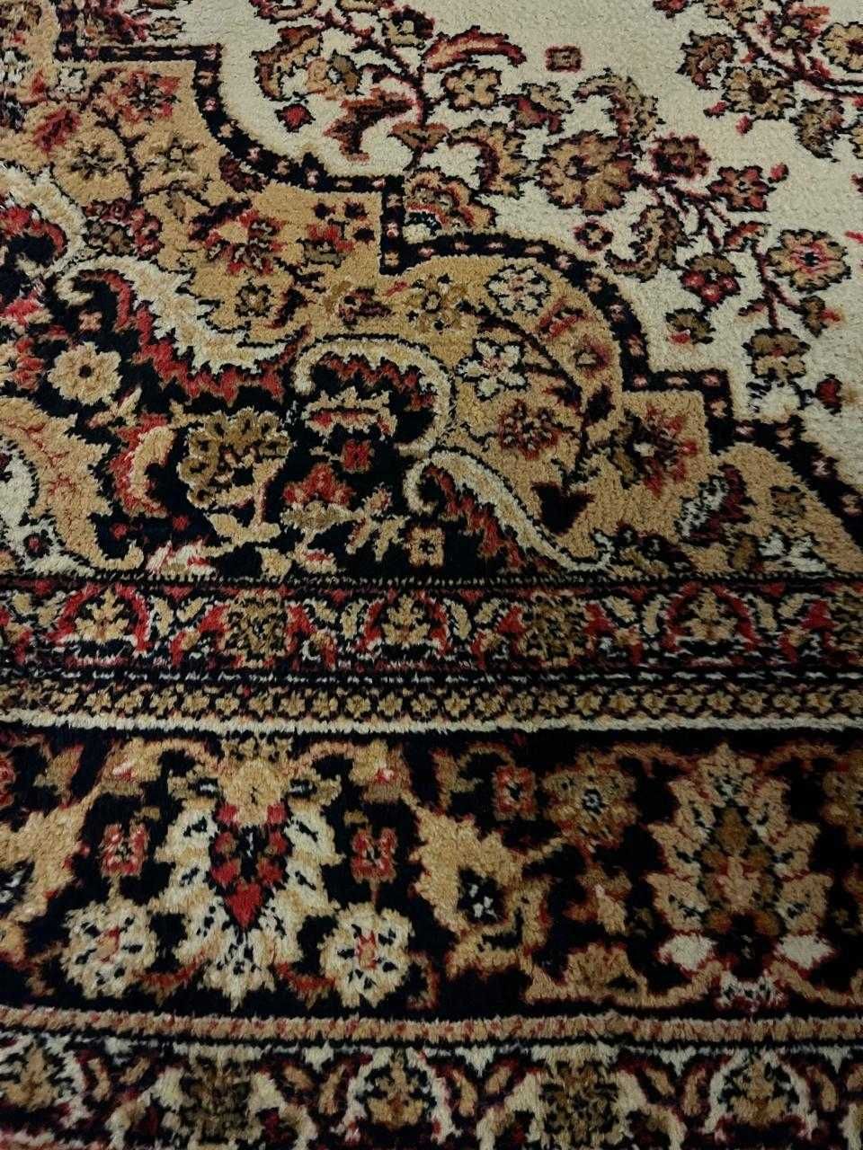 Продам ковер б/у из шерсти