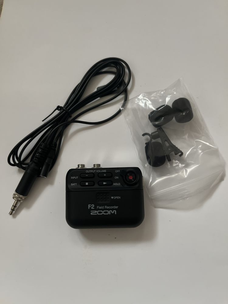 Zoom f2 Петличный микрофон