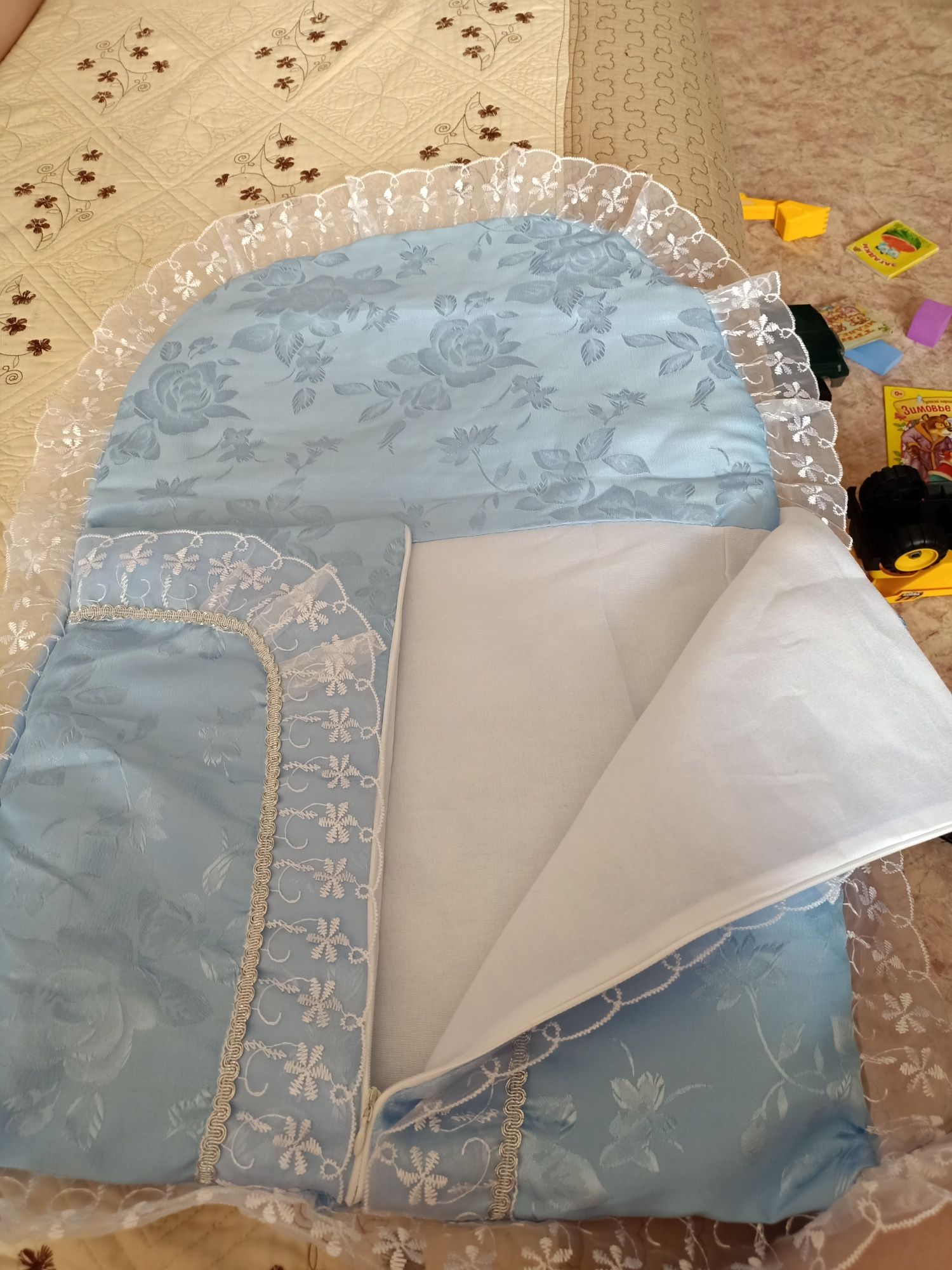 Продам конверт для выписки