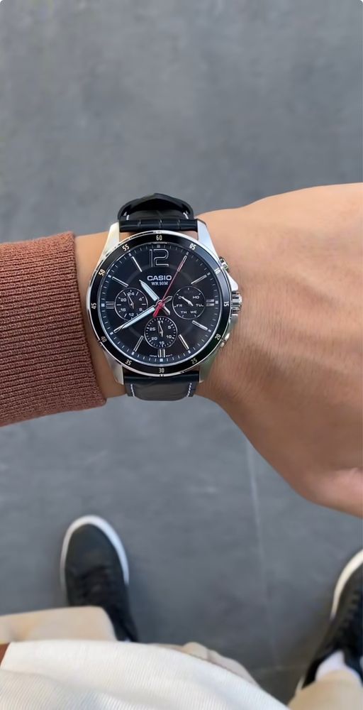 Кварцевые часы Casio