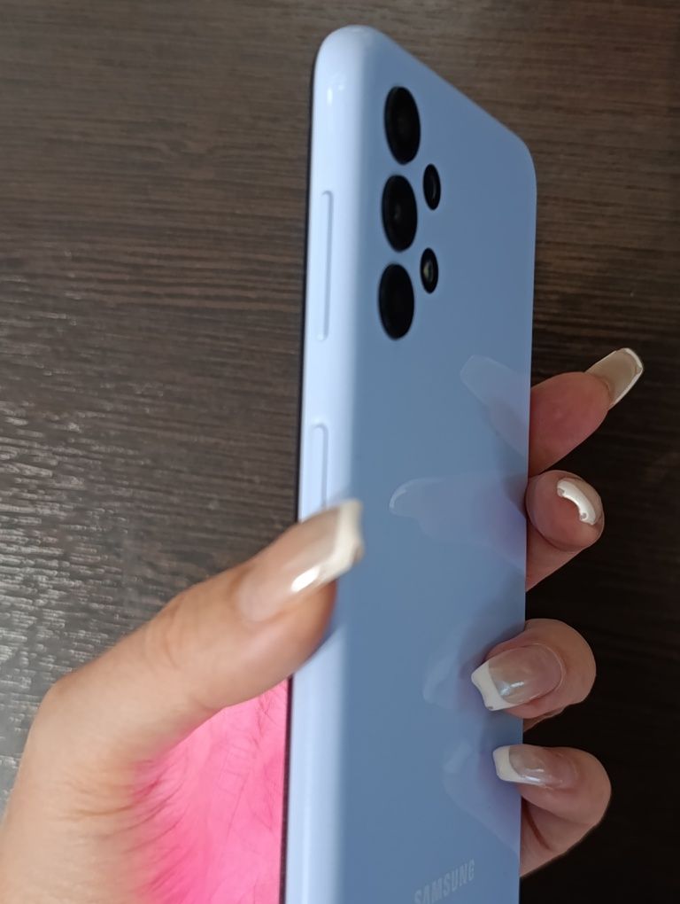 Продам Смартфон Samsung Galaxy A13