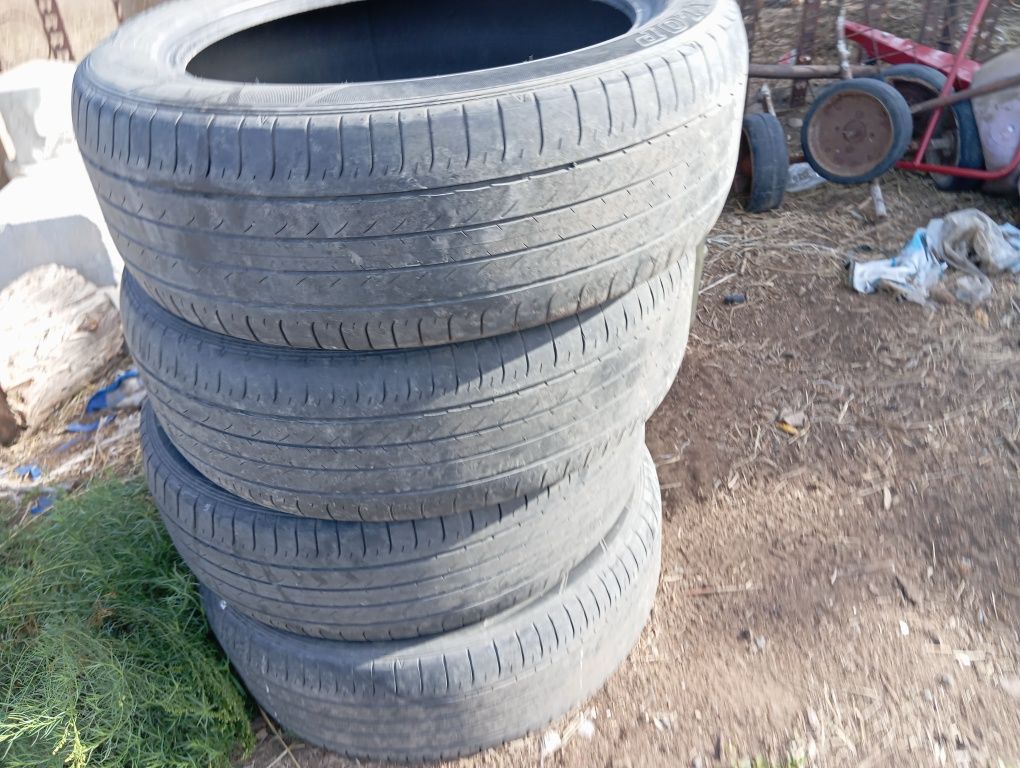 Шина покрыжка колесо235/55 R20