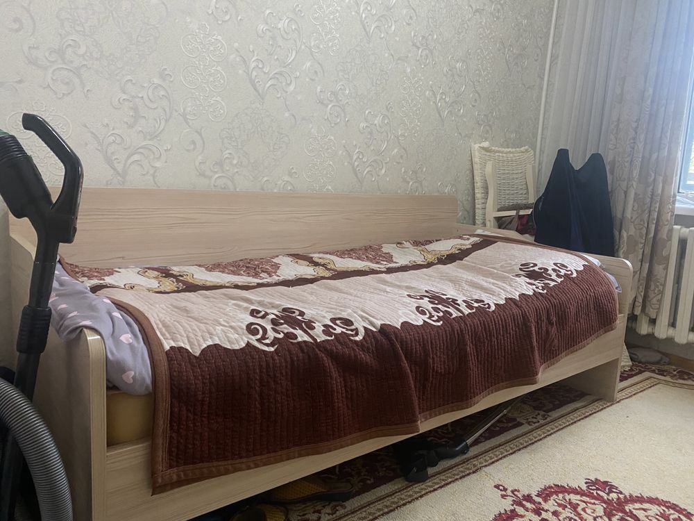 Продам кровать от фирмы Шатура