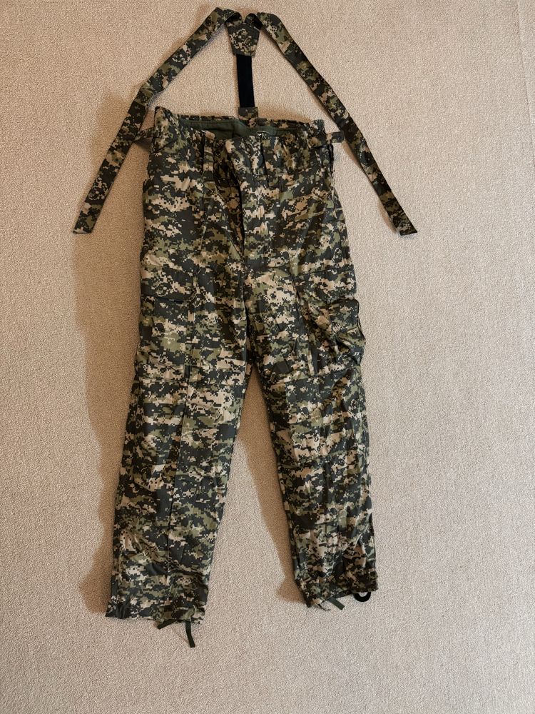 Комуфляжные зимние брюки