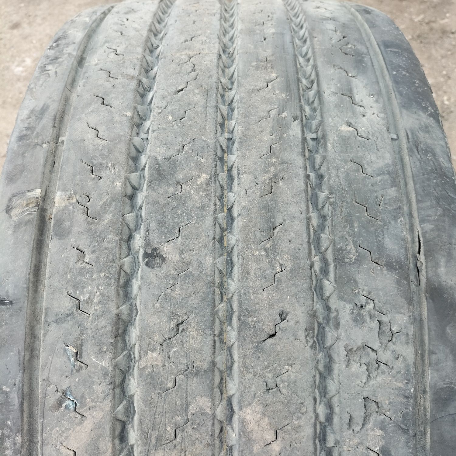 Продам 385/55/19