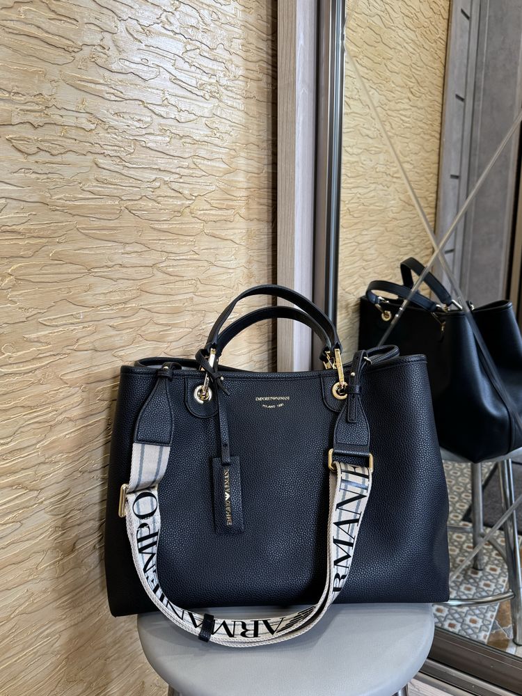 Сумка Emporio Armani женская