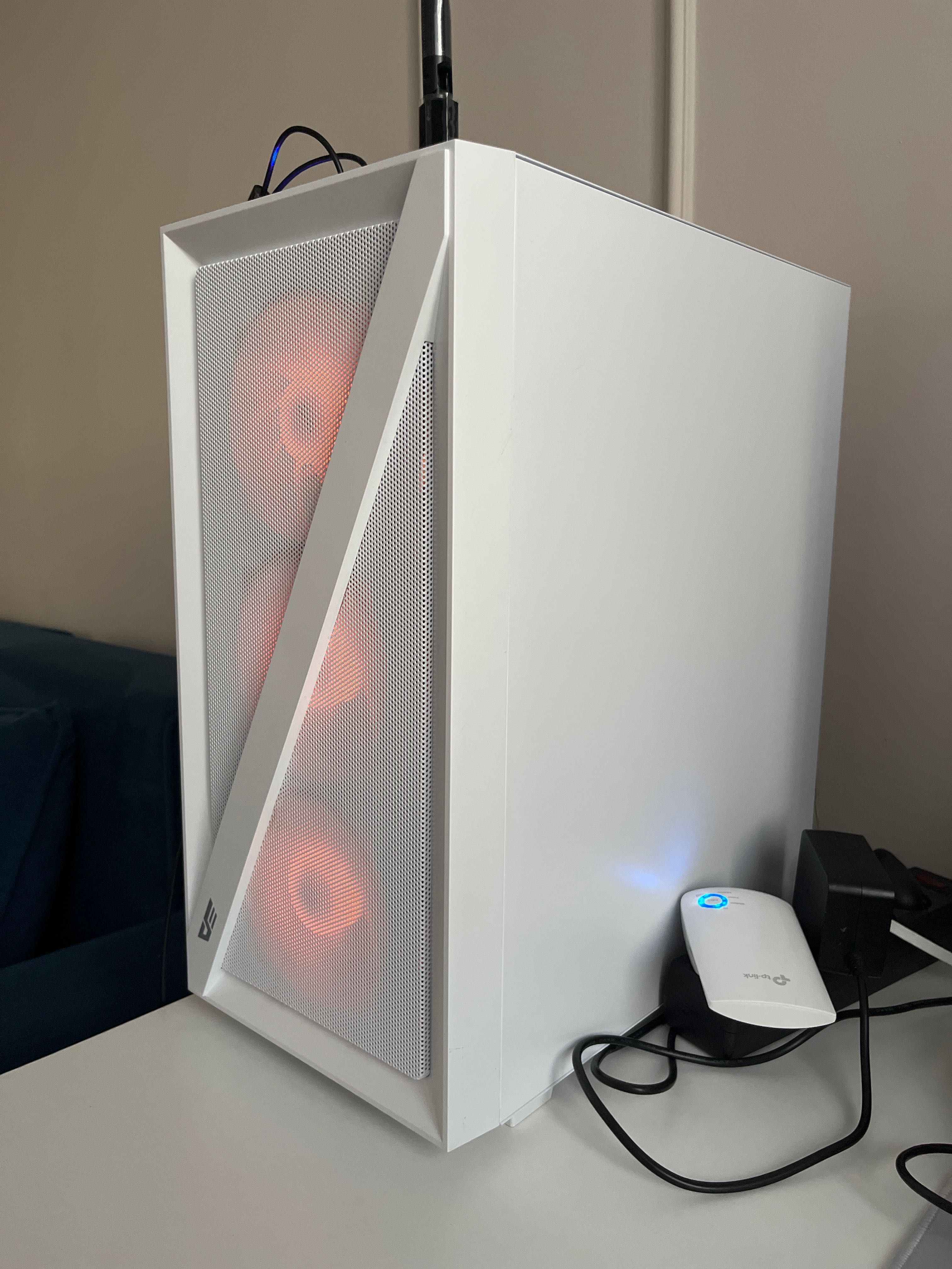 Игровой пк rtx4060+монитор Thunderobot 27 дюймов 240гц.