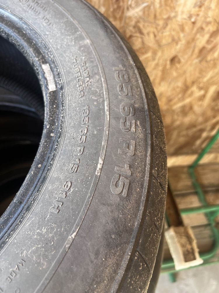 Продам колеса (шины) на 195/65 R15