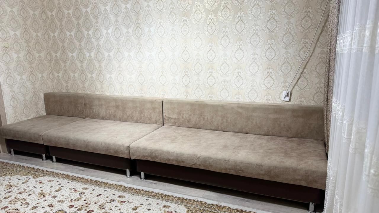 диван продаётся диван