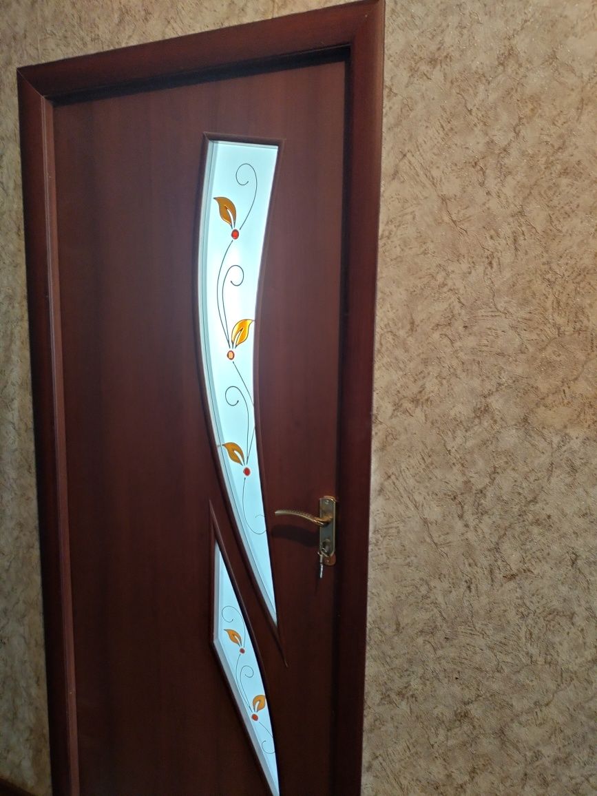 Межкомнатные двери в отличном состоянии