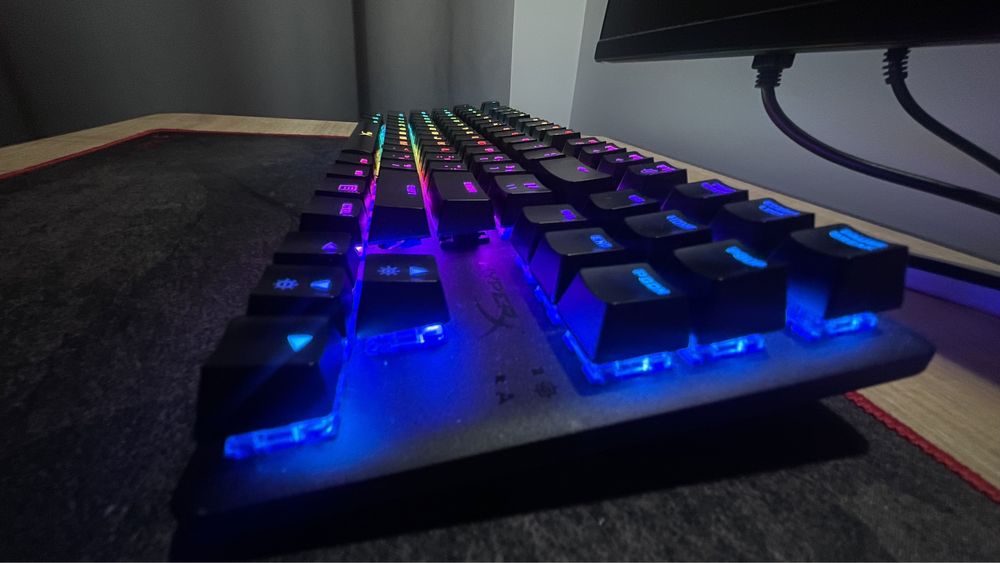 Игровая клавиатура Hyper Alloy Origins Core на синих свитчах