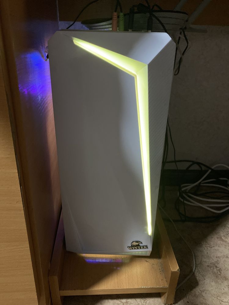Wintek Arrow белый в хорошем состоянии