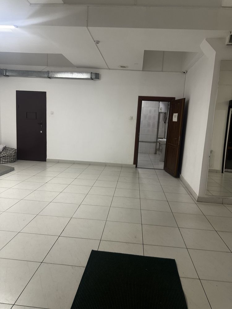 Сдам в аренду помещение под офис, маникюр, швейный и тд