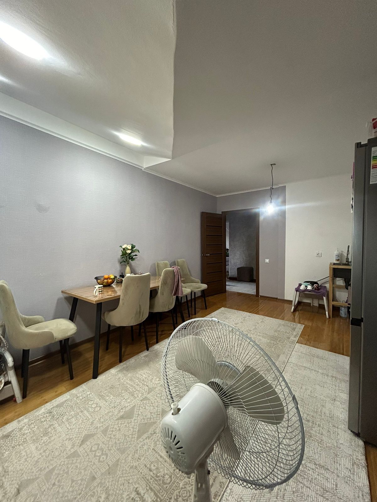 Продам 2 комн.кв. площадь 72, с мансардой, 6/6, район Парк Победы