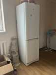 Холодильник indesit