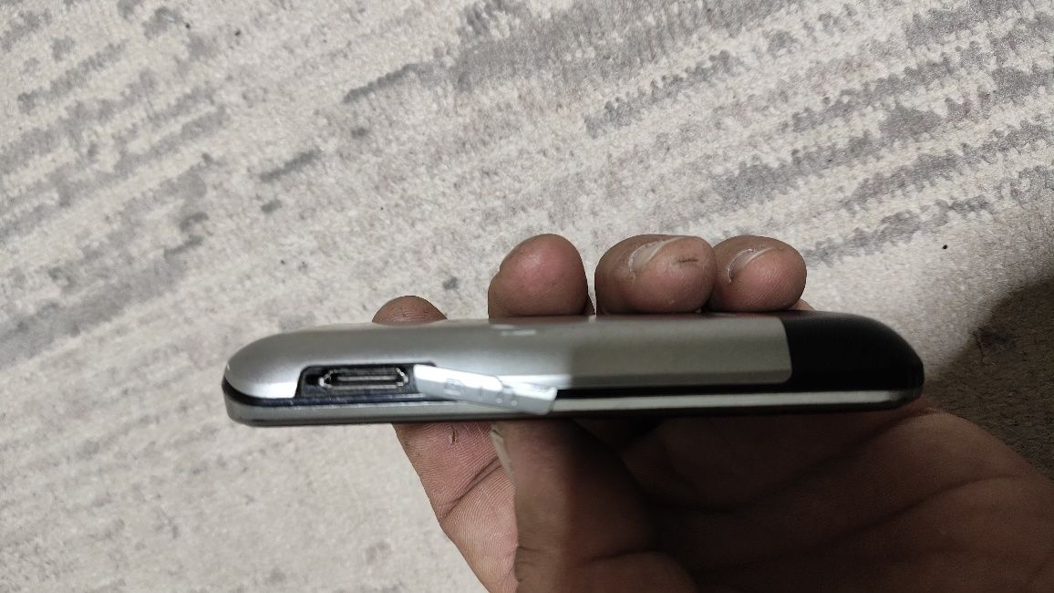 Samsung GT-E1182