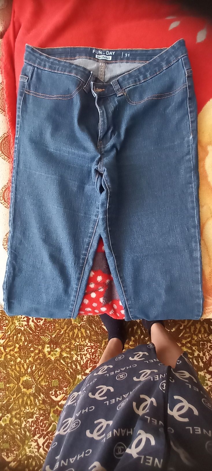 Продам женские вещи на 48р.