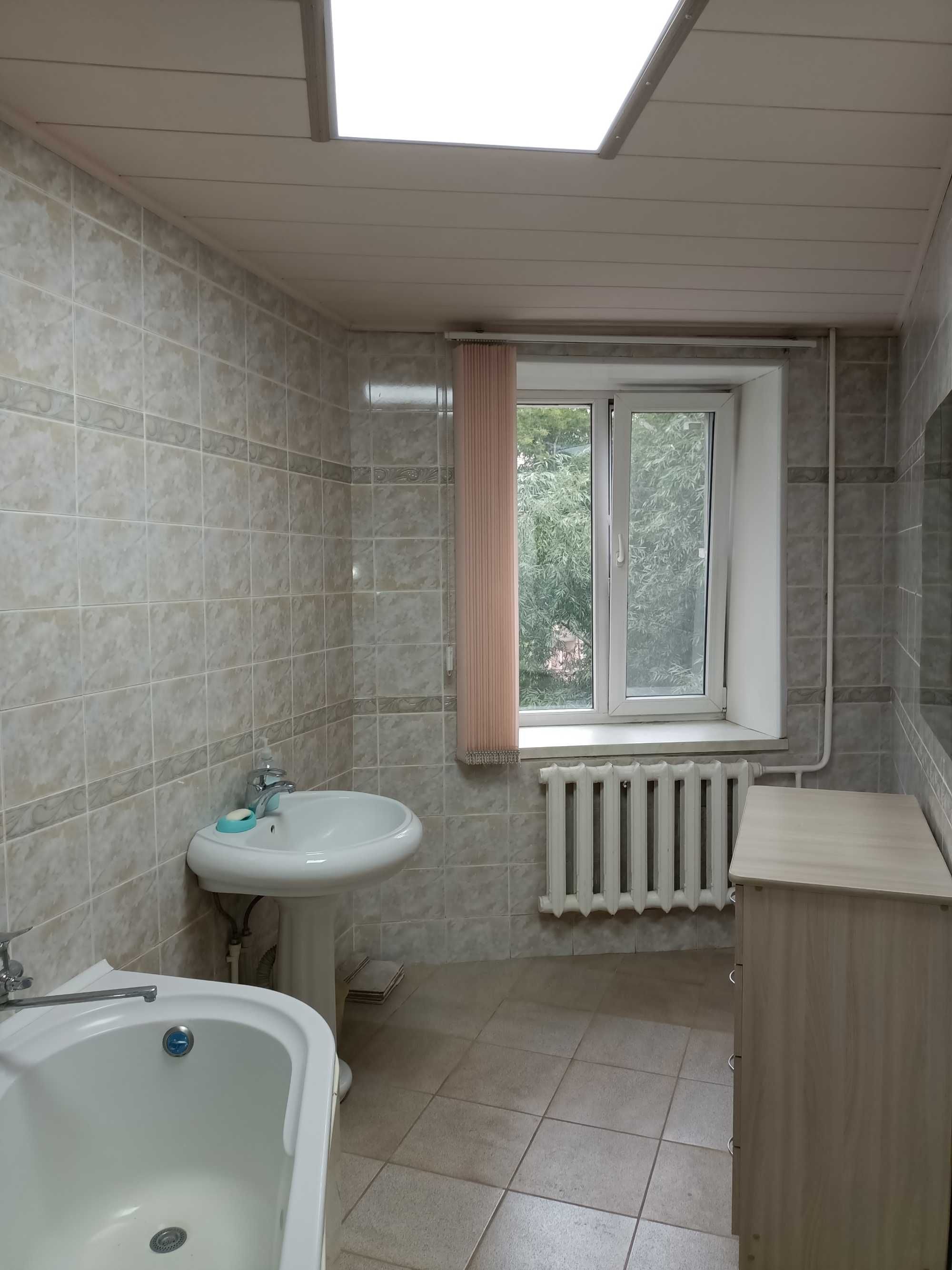 Продам 3-комнатную квартиру в районе Океана.