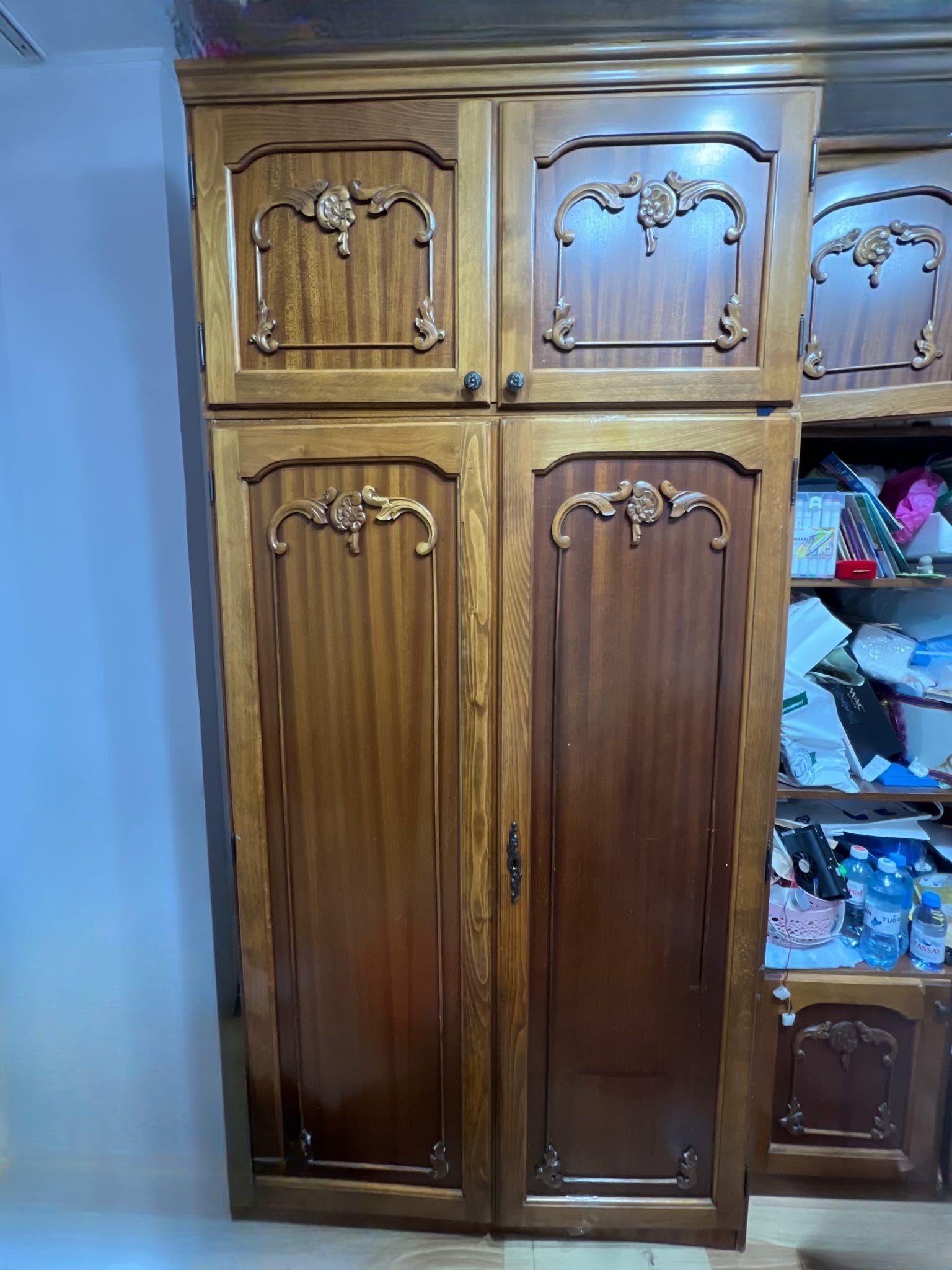 Буу румынская стенка,шкафы,кровати