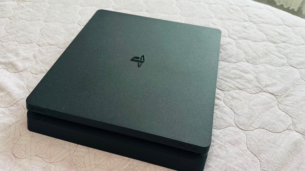 PS4 Slim / Sony Playstation 4 Slim / Сони
