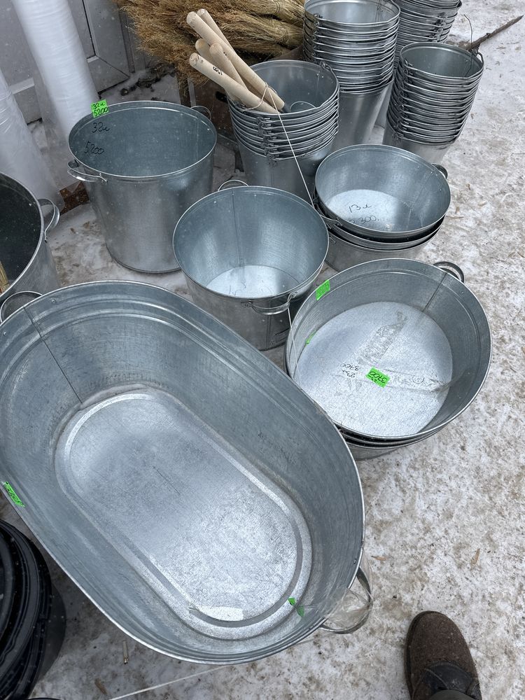 Продам оцинкованные ведра и баки