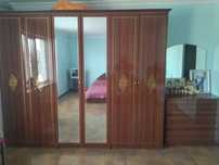 Срочно Продам спальную гарнитуру