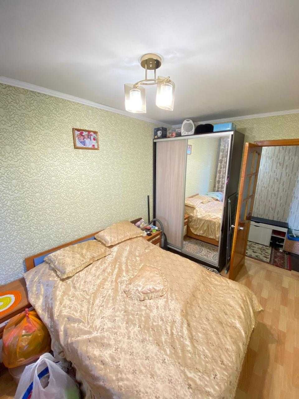 Продам 2 комнатную квартиру уютная, теплая р-н УЮТ!!!