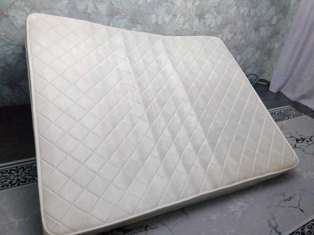Продаю матрас б/у двухспалка