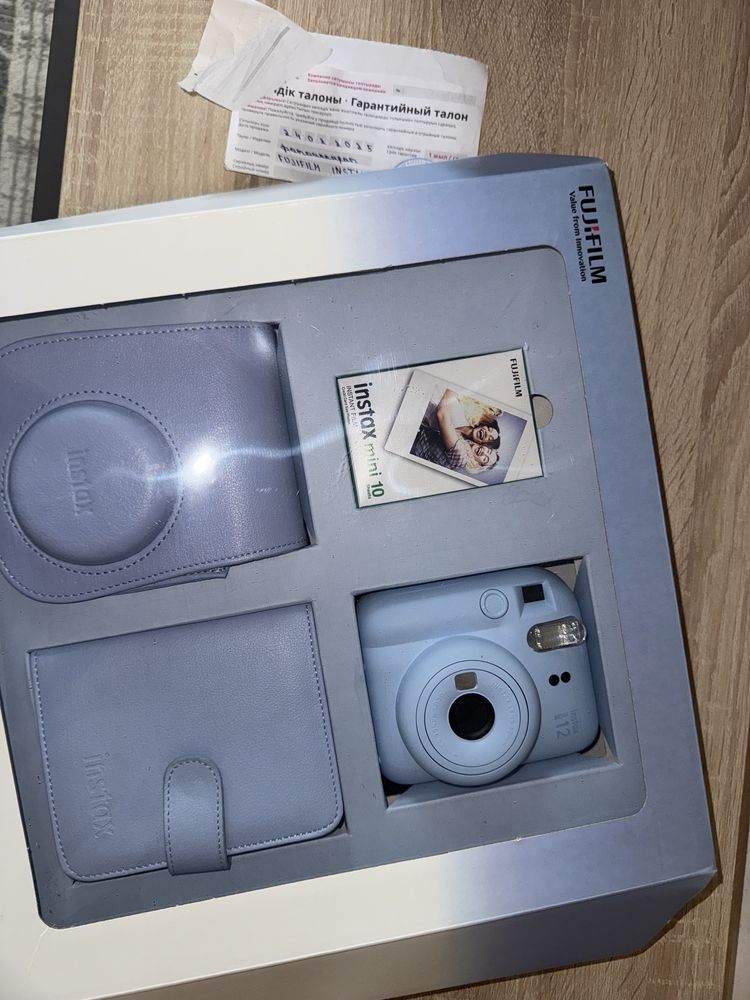 Продам Instax 12 mini