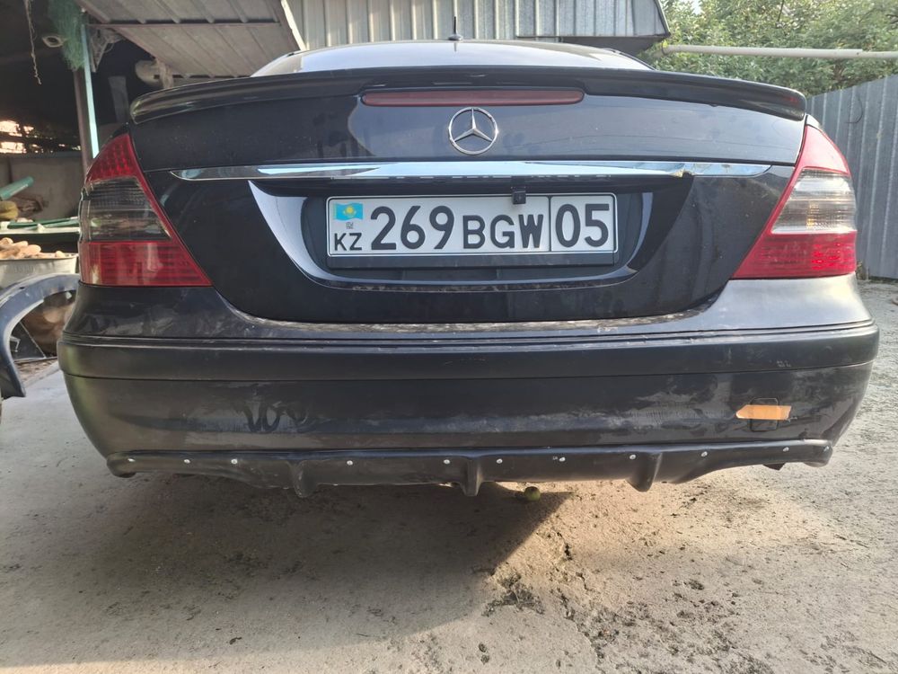 Обвесы, губы, бамперы, тюнинг на Mercedes W211 | Кузовные детали