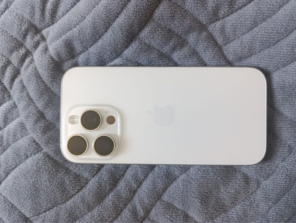 iPhone 16pro 128gb eSim белый 100%