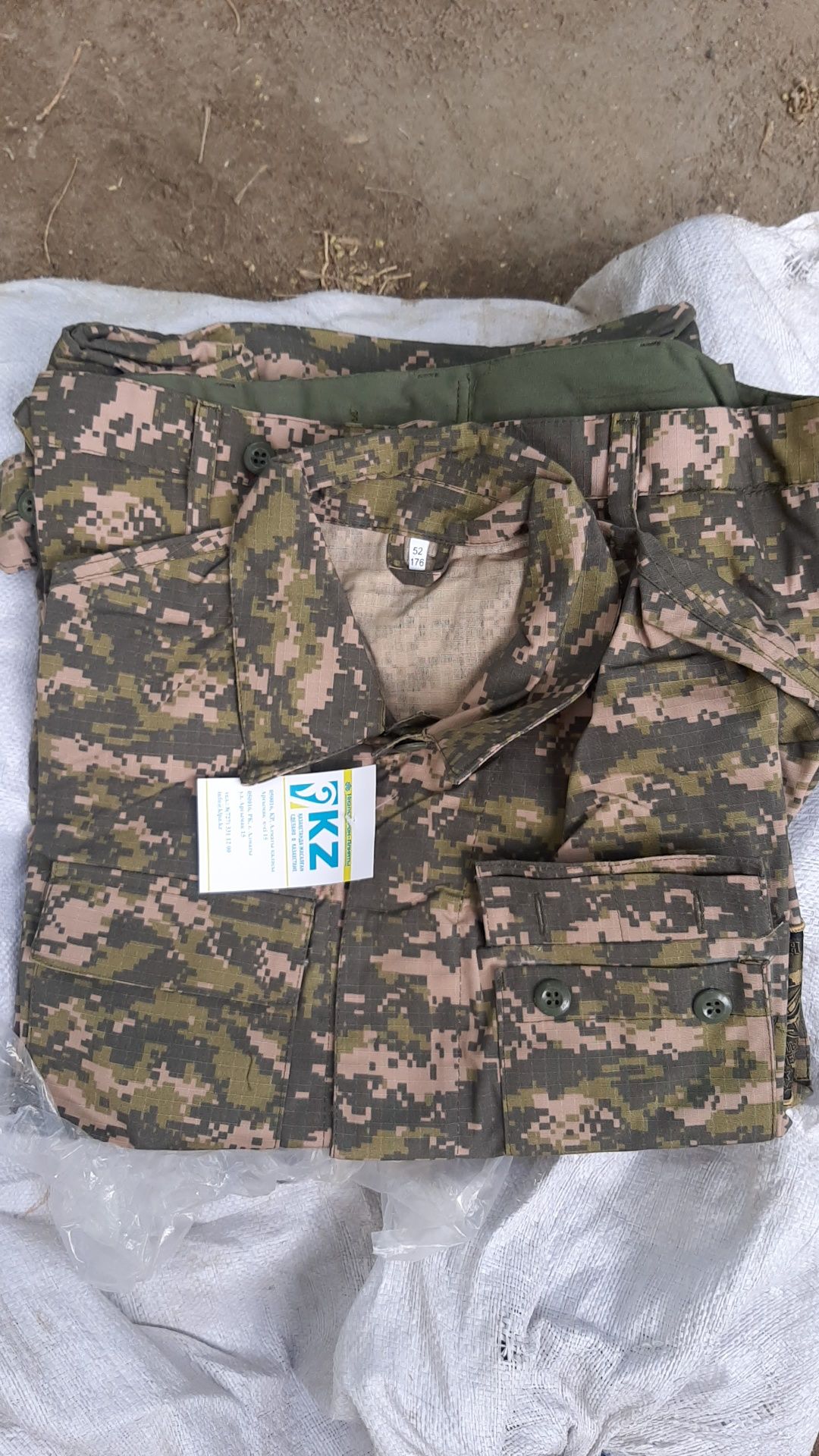 Продам военную одежду. Обувь, форму. Все новое.