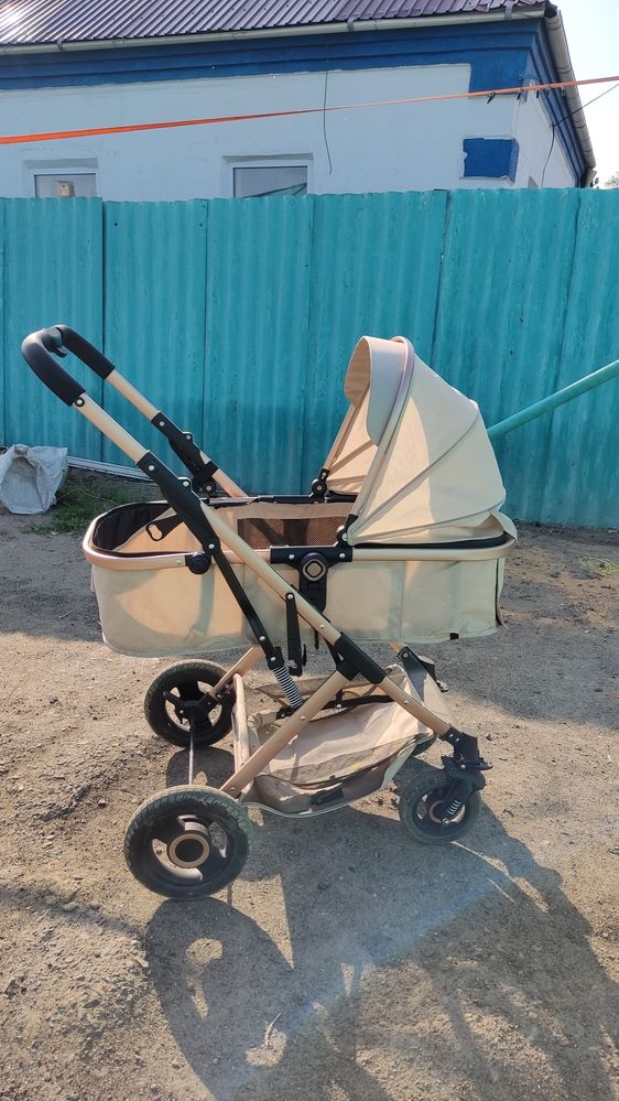 Продам коляску детскую