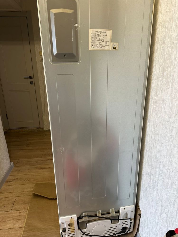 Продам холодильник б/у