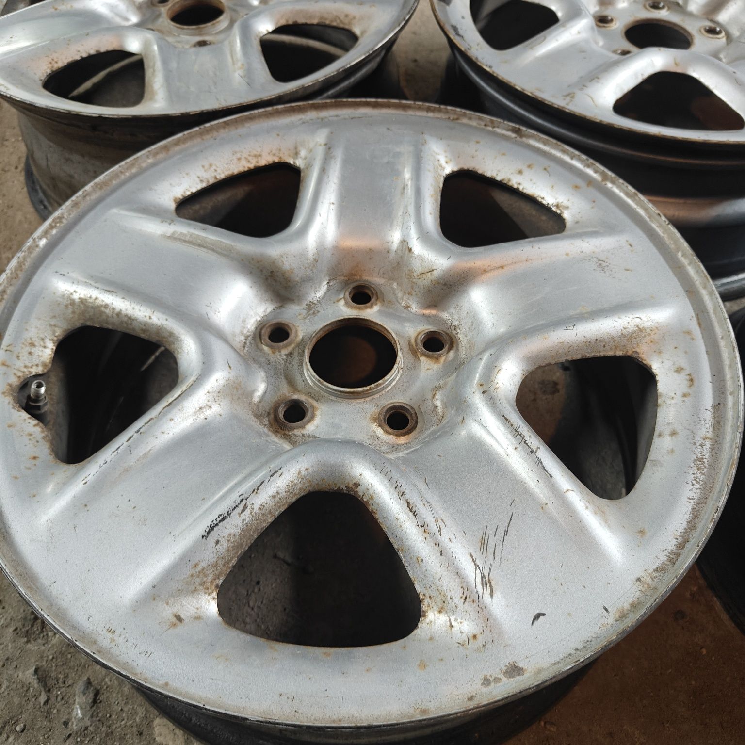 R17 PCD 5 *114,3 Комплект штампованных дисков