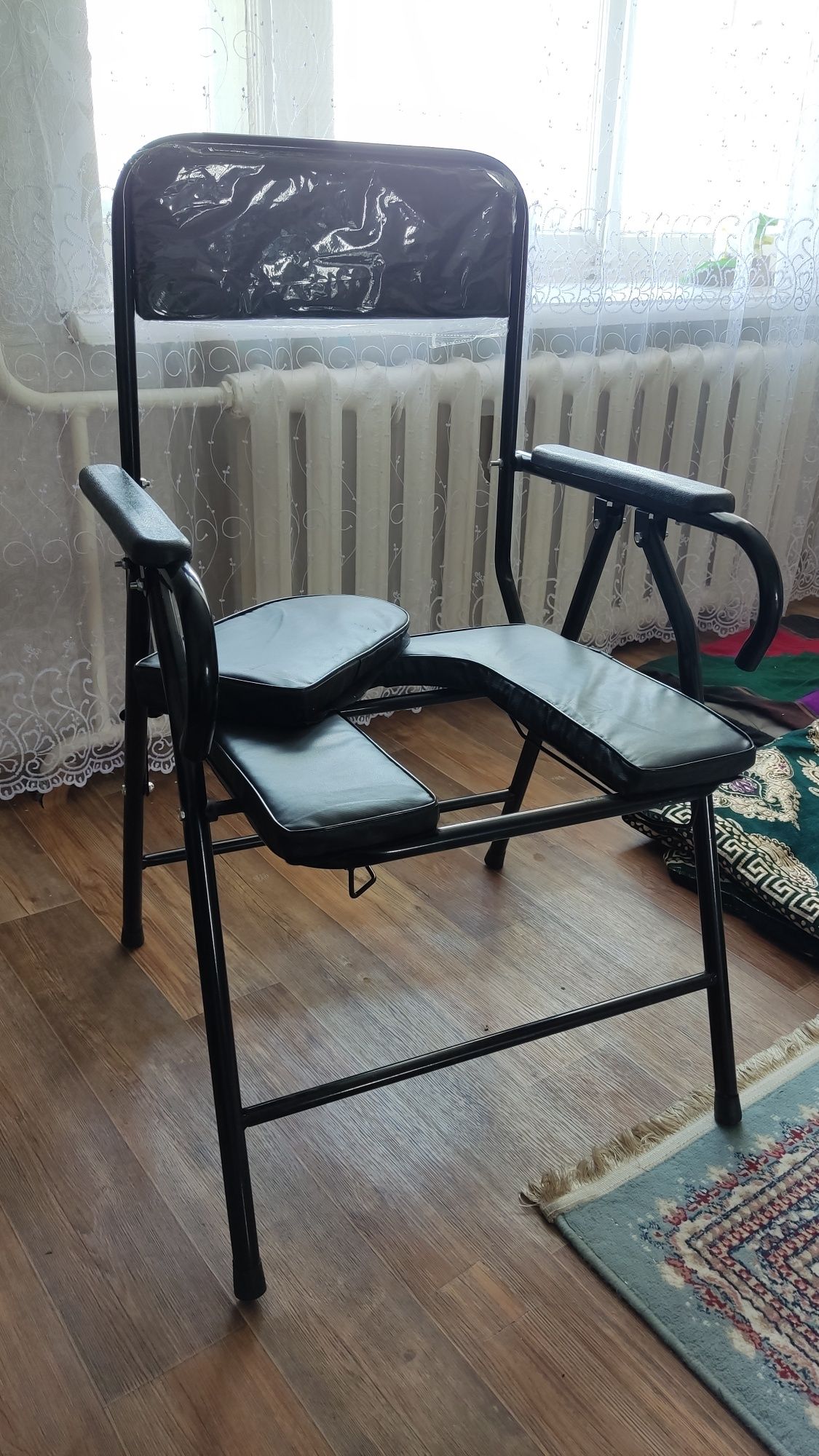 Инвалидный кресло-туалет, биотуалет