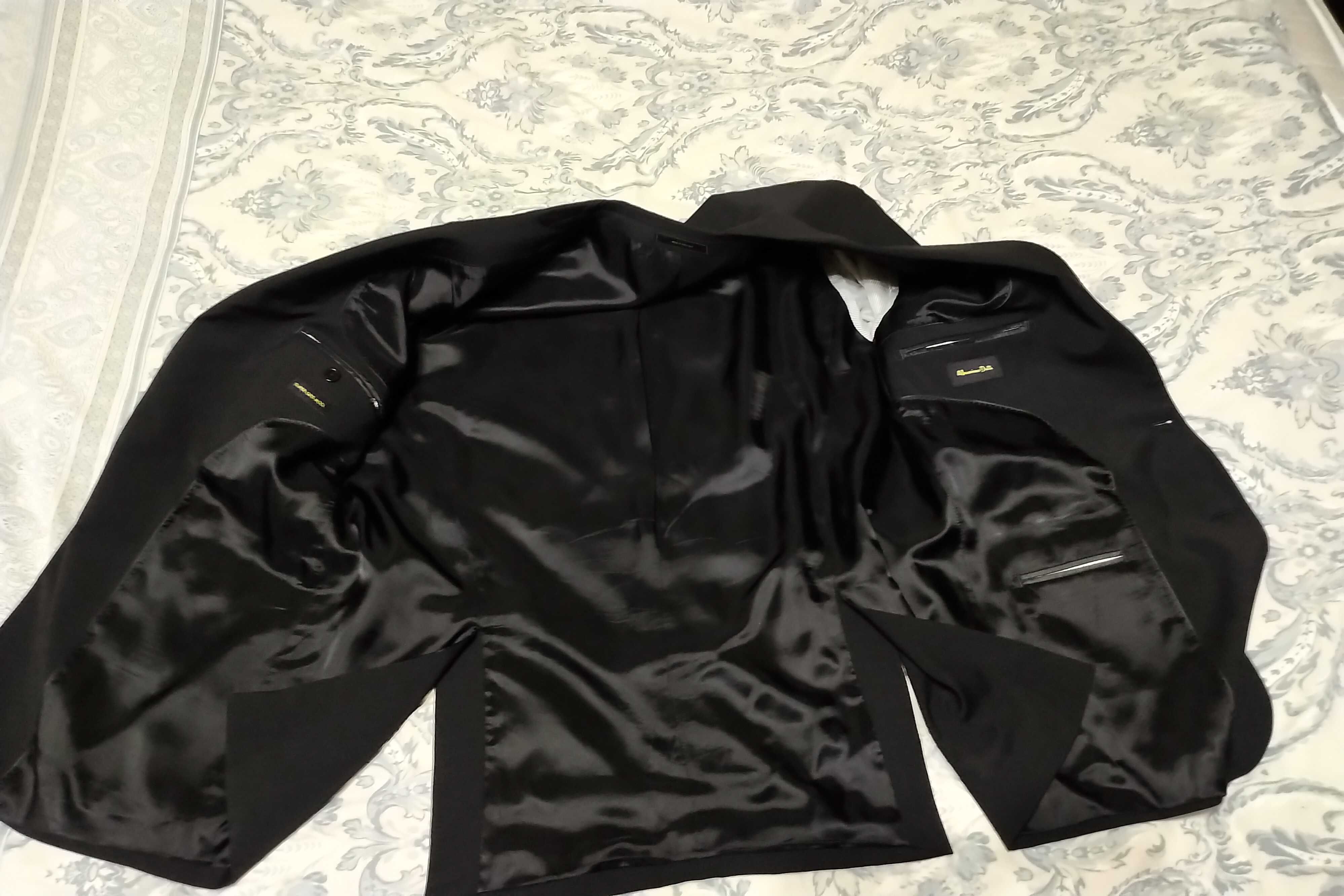 Продаю БУ костюм Massimo Dutti, одевался один раз, после химчистки