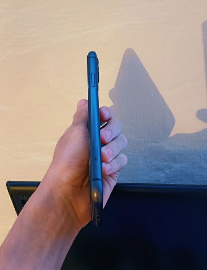 IPhone 11 black  в отличном состояний