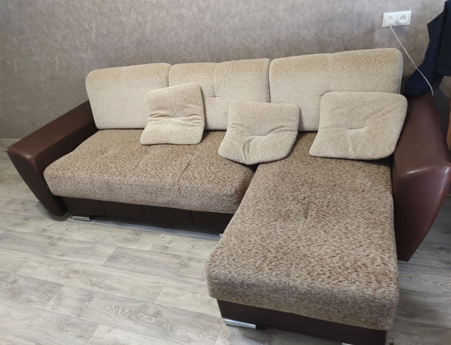 Продам угловой диван