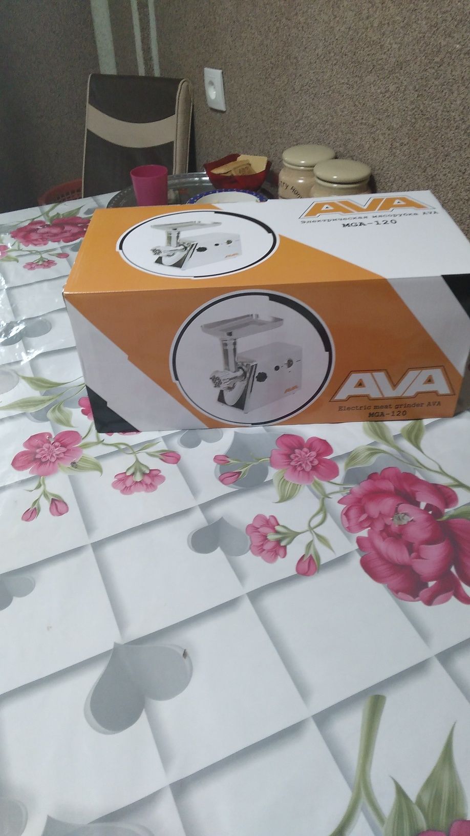 Продам новую мясарубку цена 25000