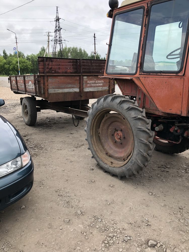 Трпктор Т-25 с прицепом
