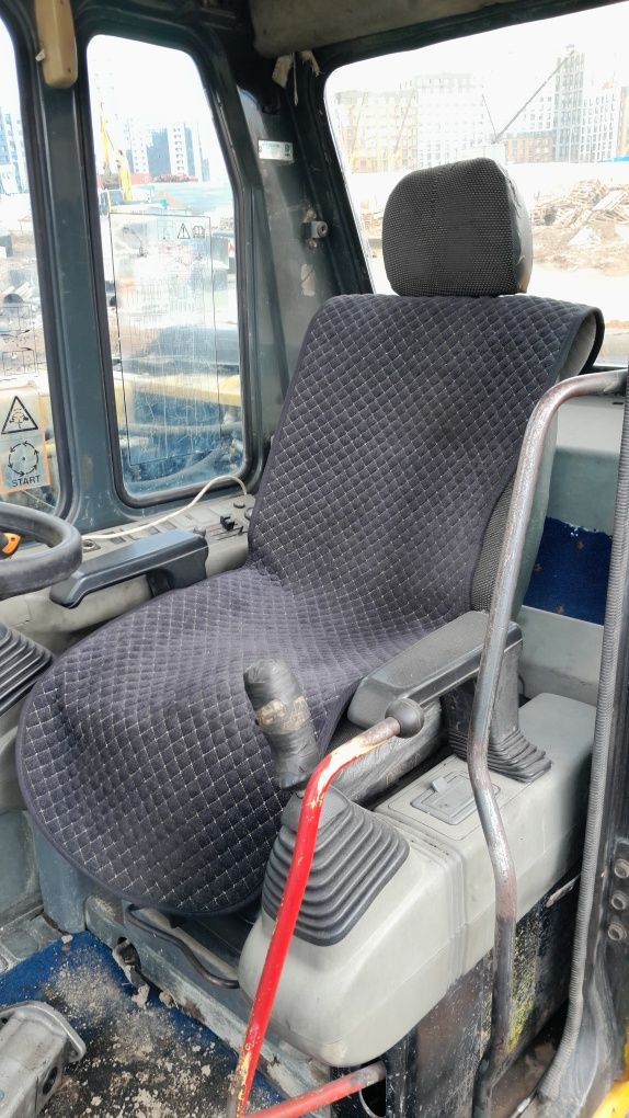 Продам экскаватор СРОЧНО Komatsu PC130