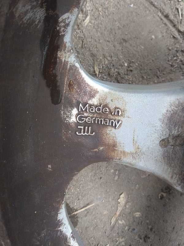 Продам оригинальные легкосплавные диски фирмы "Intra" на Audi