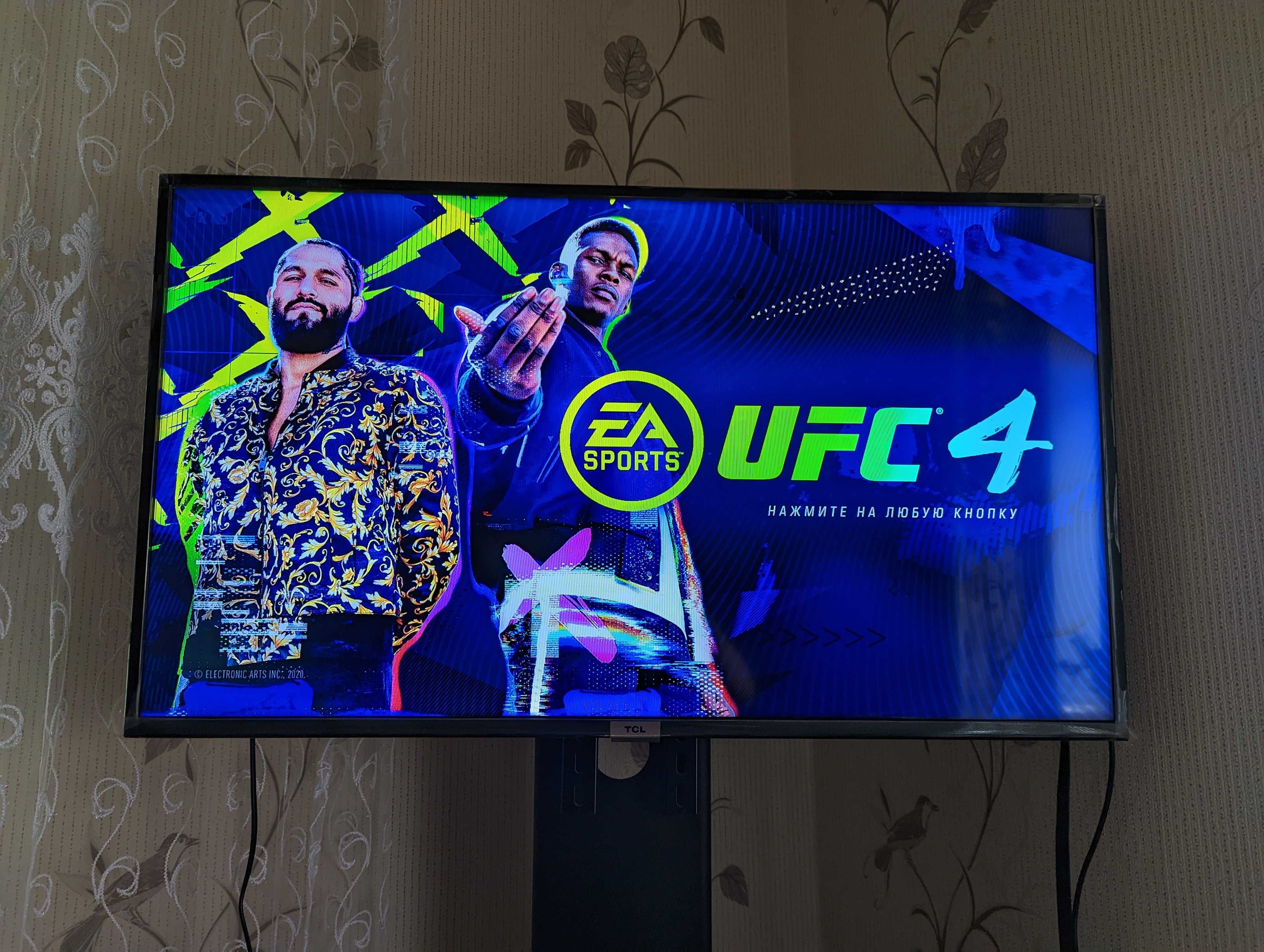 PS 4 Slim 1Tb 2 джойстика  + 5 Игр