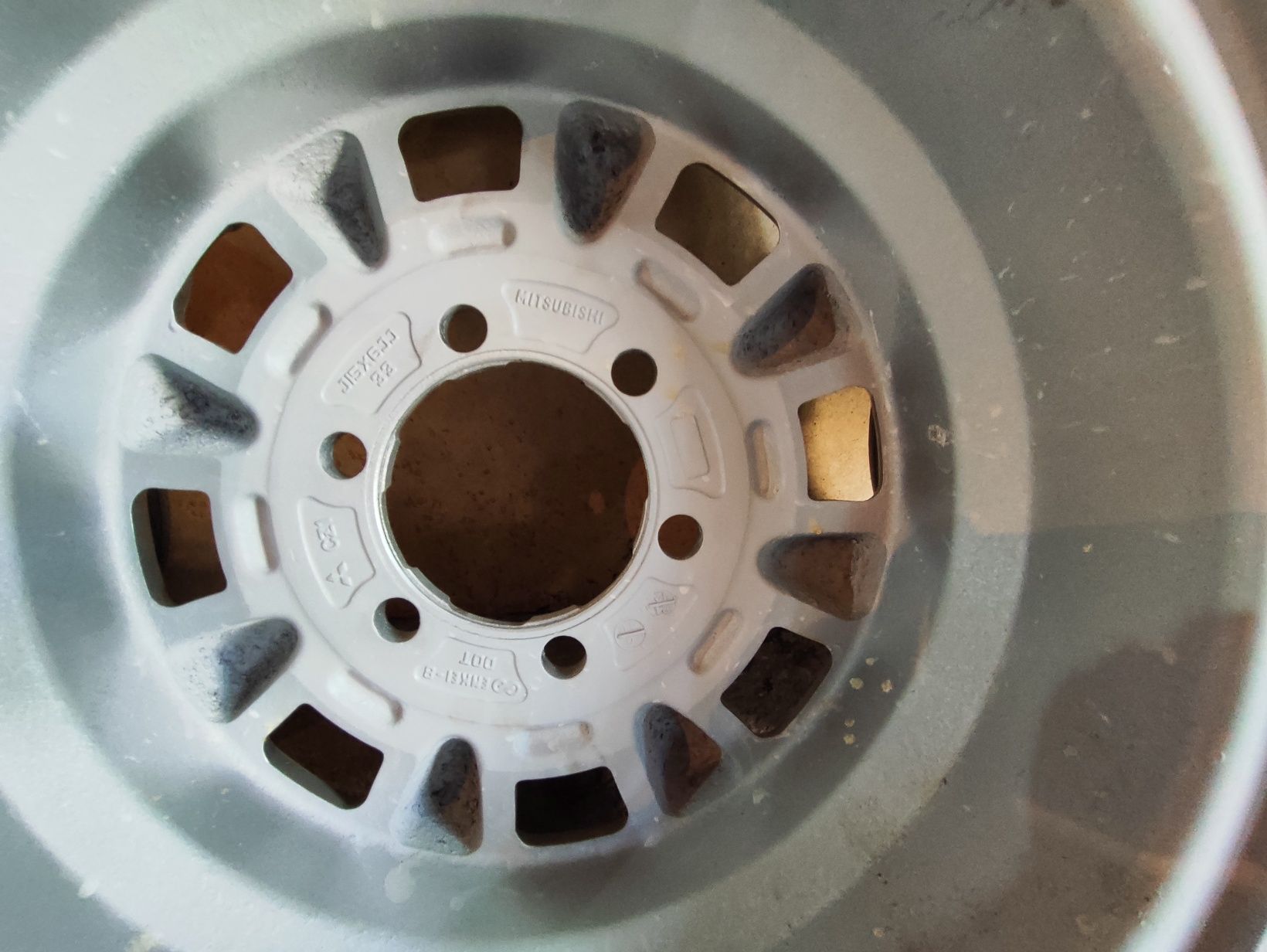 Диски на Mitsubishi Pajero R15