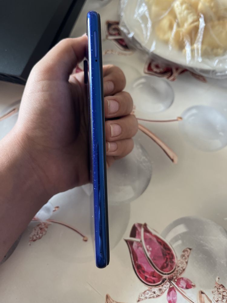 Продам телефон redmi note 7
