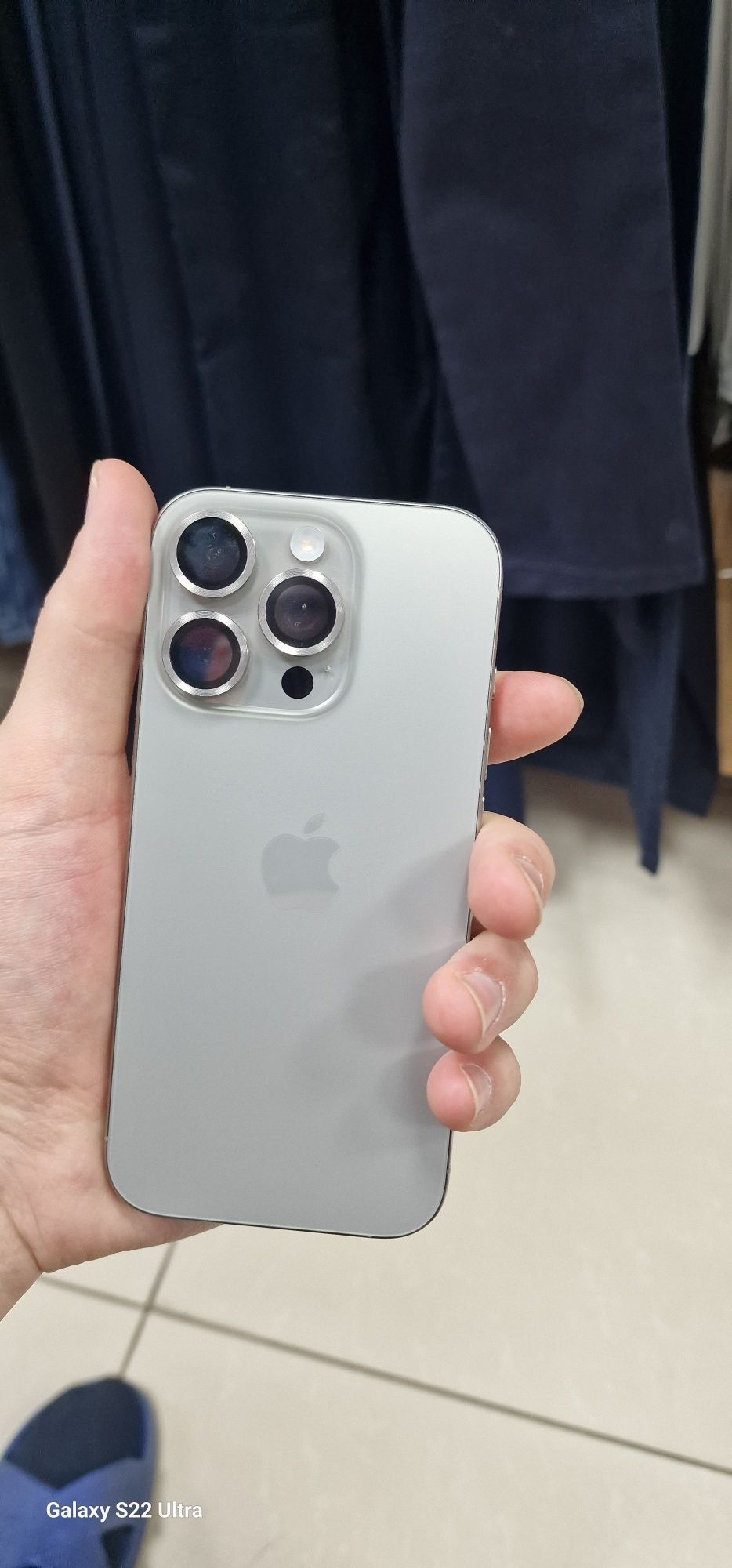 Продам Iphone 16pro /256г